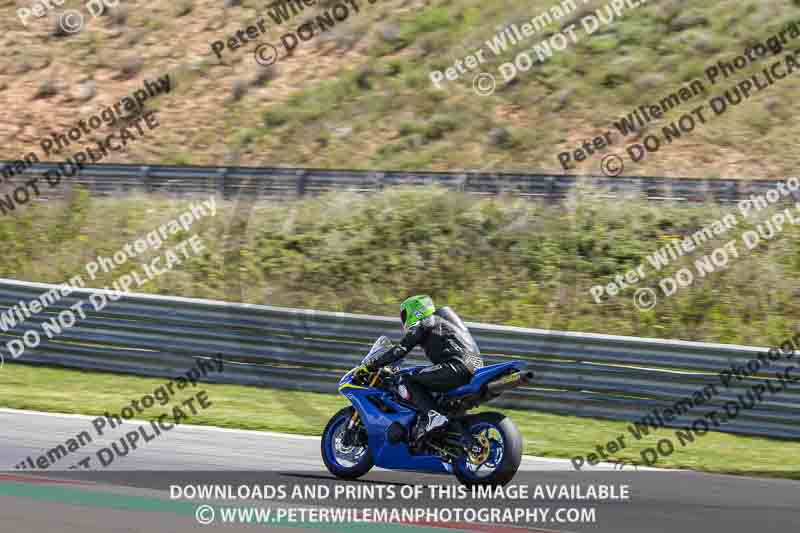 cadwell no limits trackday;cadwell park;cadwell park photographs;cadwell trackday photographs;enduro digital images;event digital images;eventdigitalimages;navarra;no limits trackdays;peter wileman photography;racing digital images;trackday digital images;trackday photos